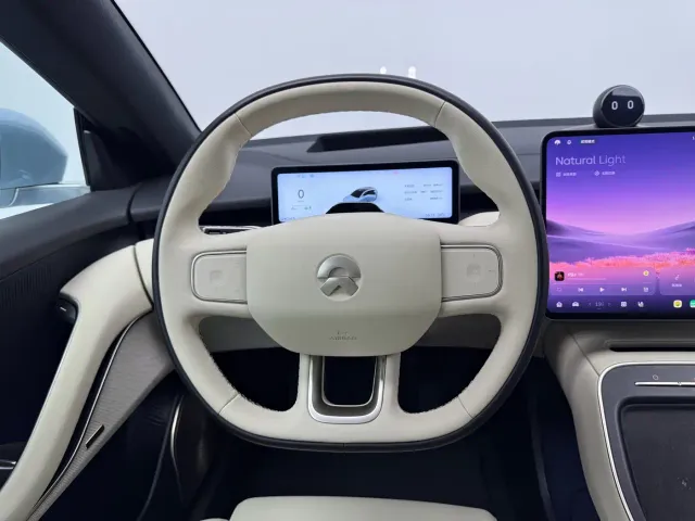 Nio ET5 Touring — Фото автомобиля 9