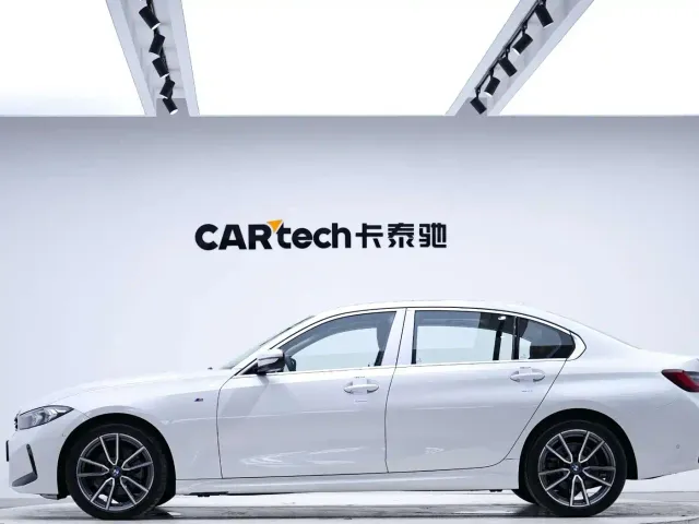 BMW 3 Series — Фото автомобиля 2