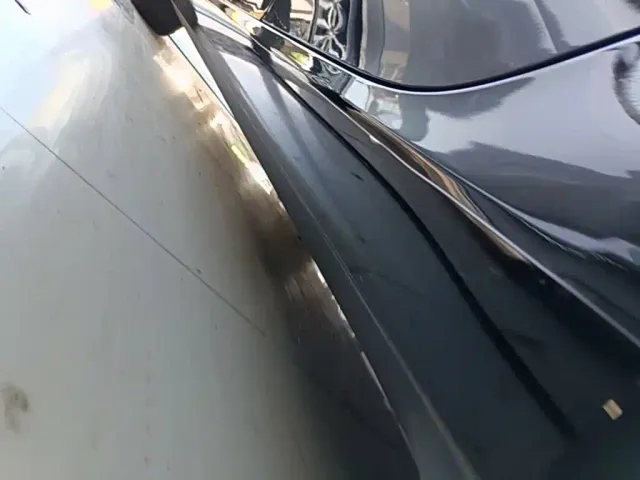 Tesla Model 3 — Фото автомобиля 21
