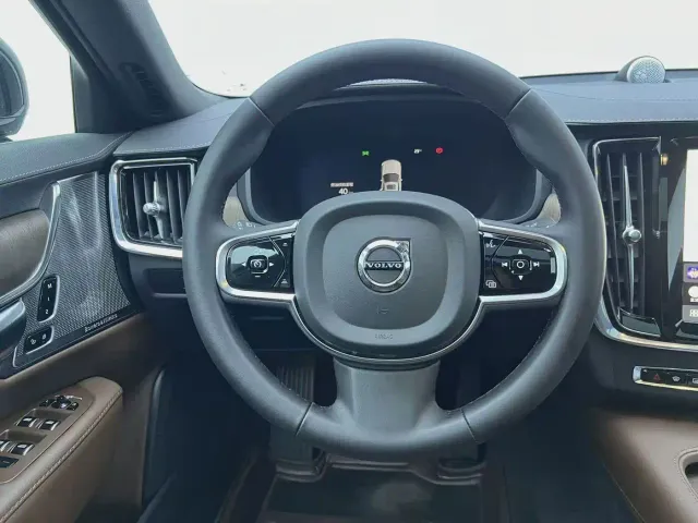 Volvo S90 — Фото автомобиля 14