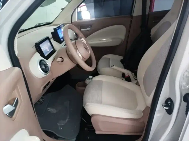 Wuling Hongguang Mini EV — Фото автомобиля 14