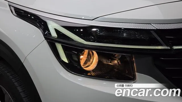 Kia Seltos — Фото автомобиля 7