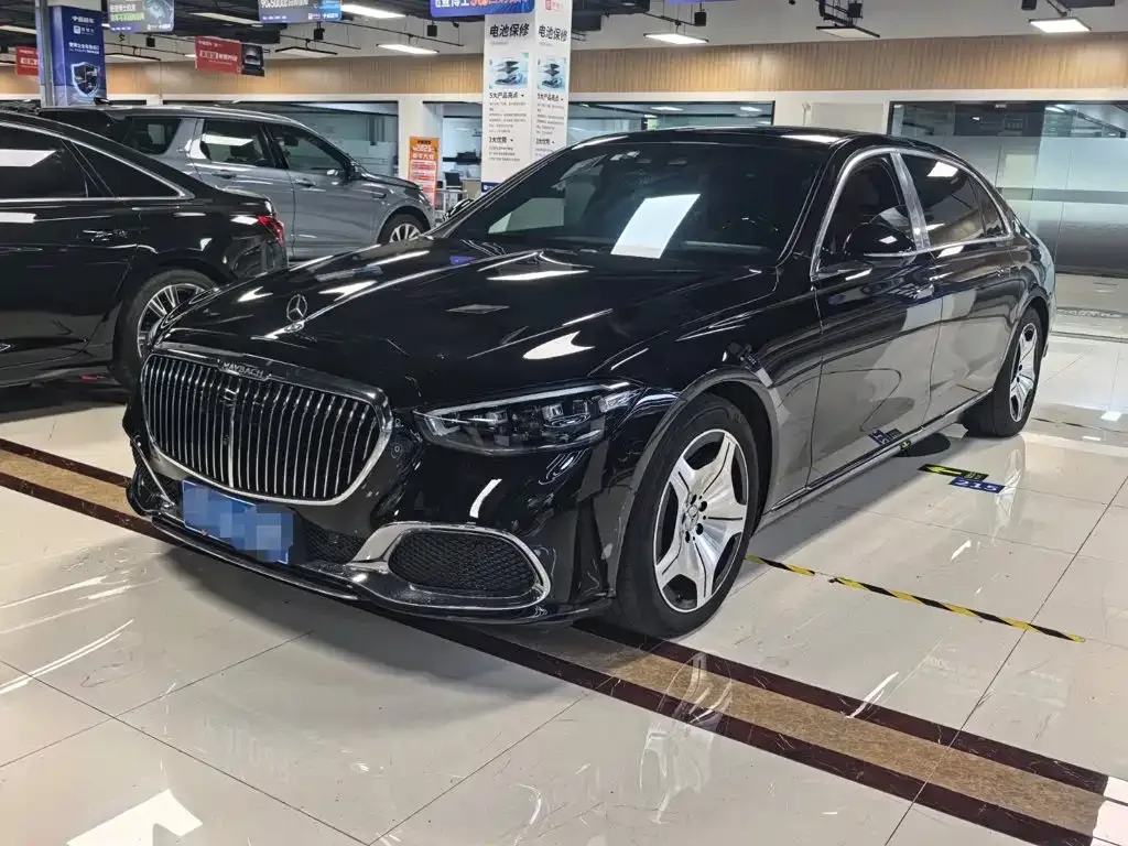 Фотография автомобиля — Mercedes-Benz Maybach S-Class