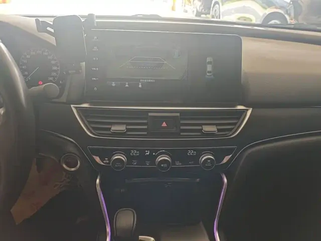 Honda Accord — Фото автомобиля 12
