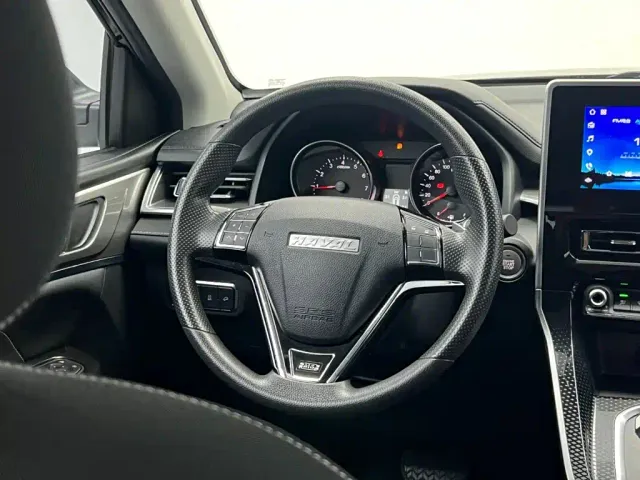 Haval M6 — Фото автомобиля 21