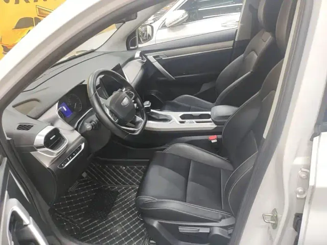 Geely Binyue — Фото автомобиля 14