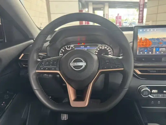 Nissan Teana — Фото автомобиля 3