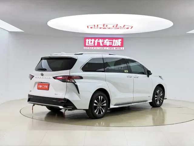 Toyota Granvia — Фото автомобиля 13