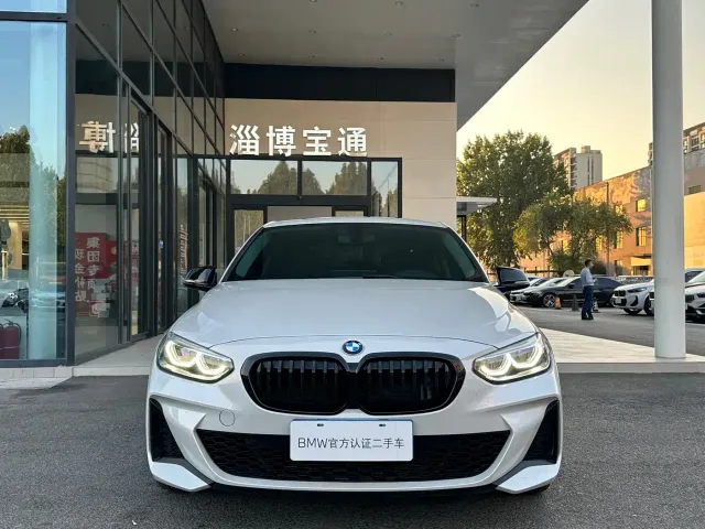 BMW 1 Series — Фото автомобиля 2