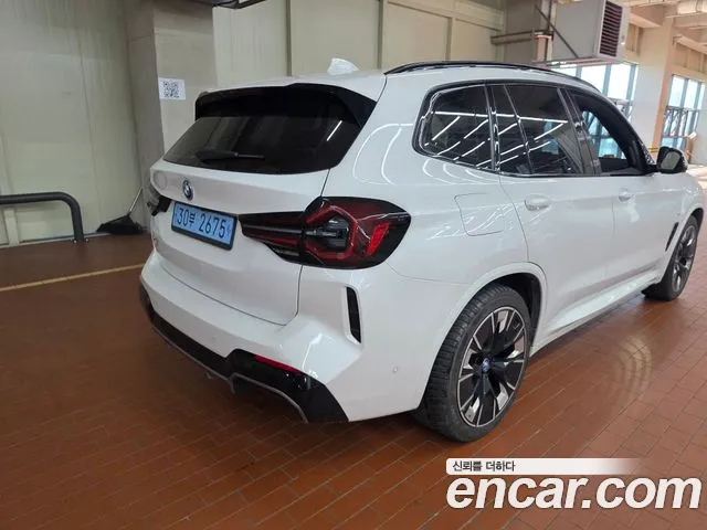 BMW iX3 G08 (2020–2024) — Фото автомобиля 4