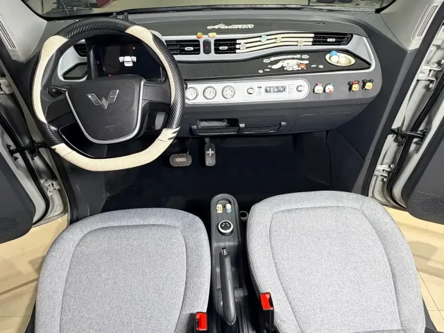 Wuling Hongguang Mini EV — Фото автомобиля 15