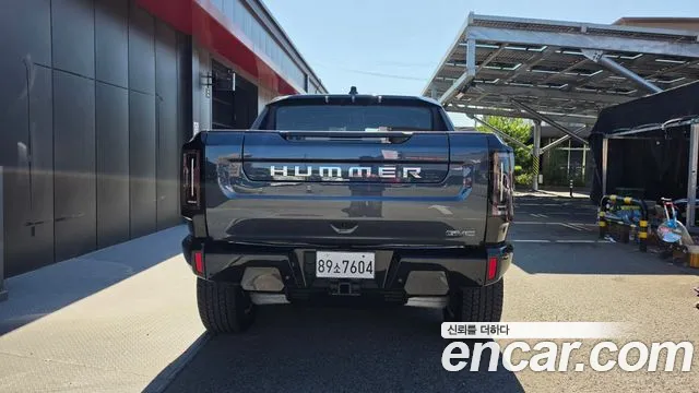 GMC Hummer EV — Фото автомобиля 4