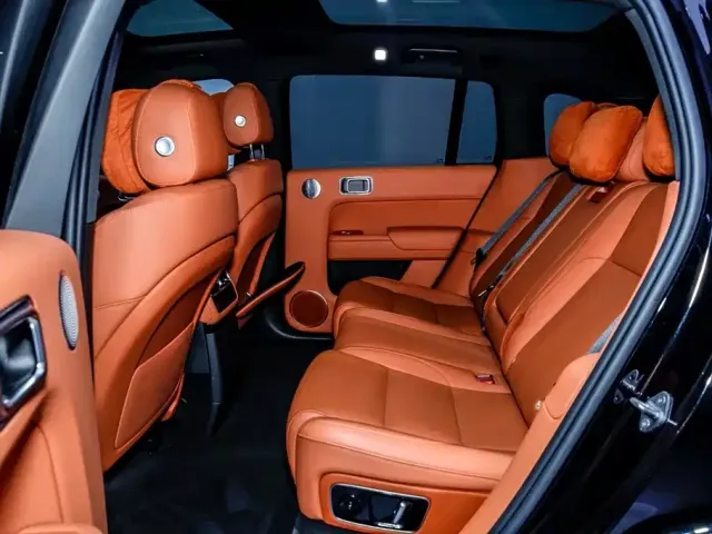 Li Auto L7 — Фото автомобиля 11