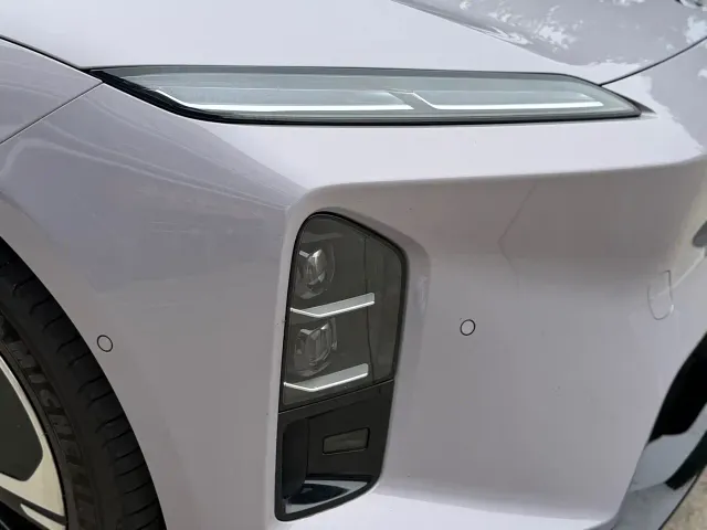 Nio ET5 Touring — Фото автомобиля 10