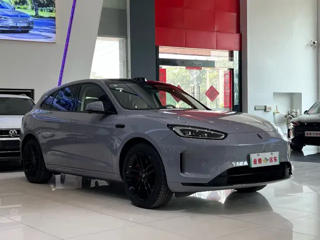 Aito M5 — Фото автомобиля 3