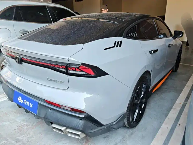 Changan UNI-V — Фото автомобиля 3