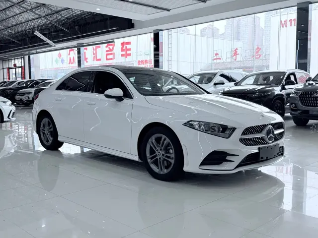 Mercedes-Benz A-Class — Фото автомобиля 3
