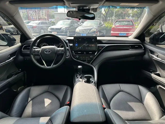 Toyota Camry — Фото автомобиля 14