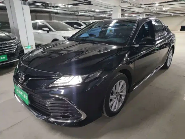 Фотография автомобиля — Toyota Camry