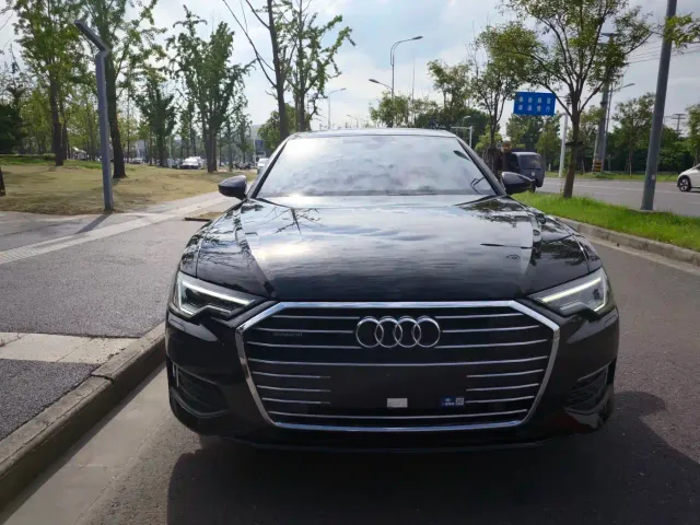 Audi A6L — Фото автомобиля 2