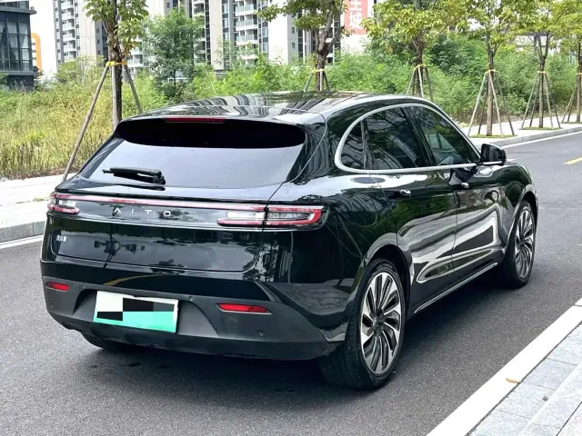Aito M5 — Фото автомобиля 10