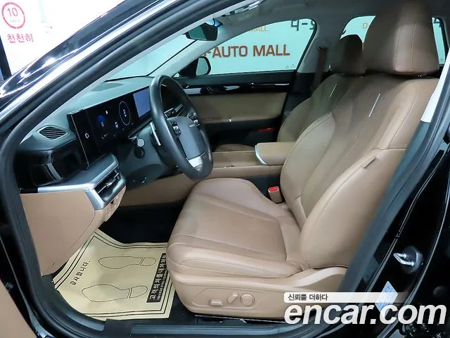 Hyundai Grandeur Grandeur (GN7) 2.5 Бензин 2WD — Фото автомобиля 6