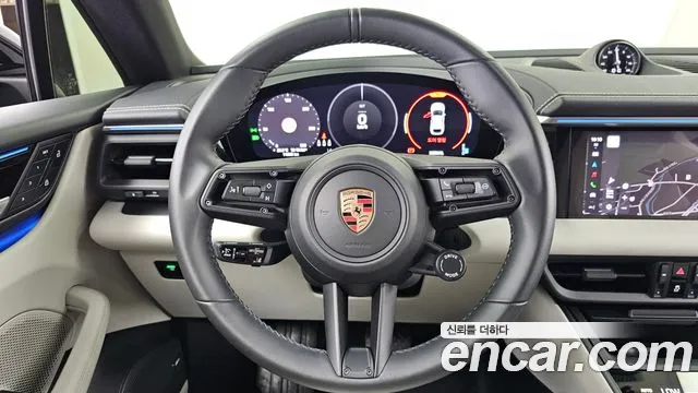 Porsche Macan — Фото автомобиля 14