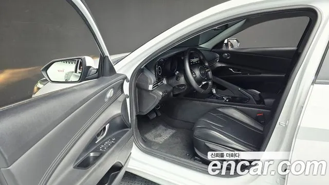 Hyundai Avante CN7 — Фото автомобиля 15