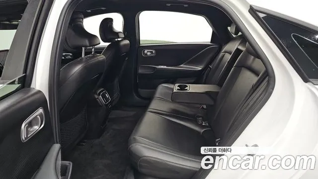 Hyundai Ioniq 6 — Фото автомобиля 16
