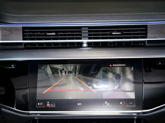 Audi A8 — Фото автомобиля 22