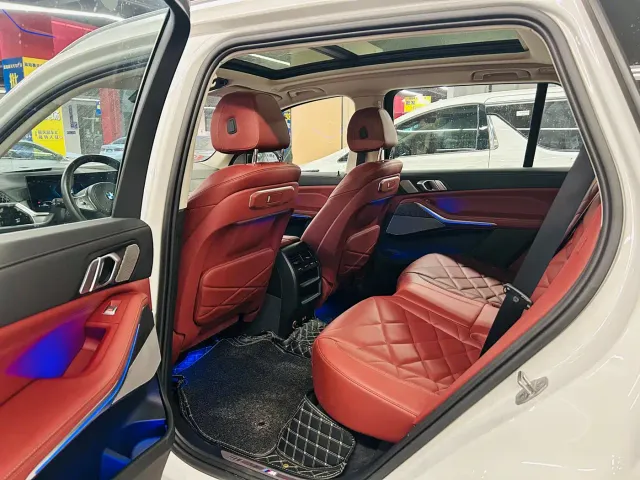 BMW X5 — Фото автомобиля 9