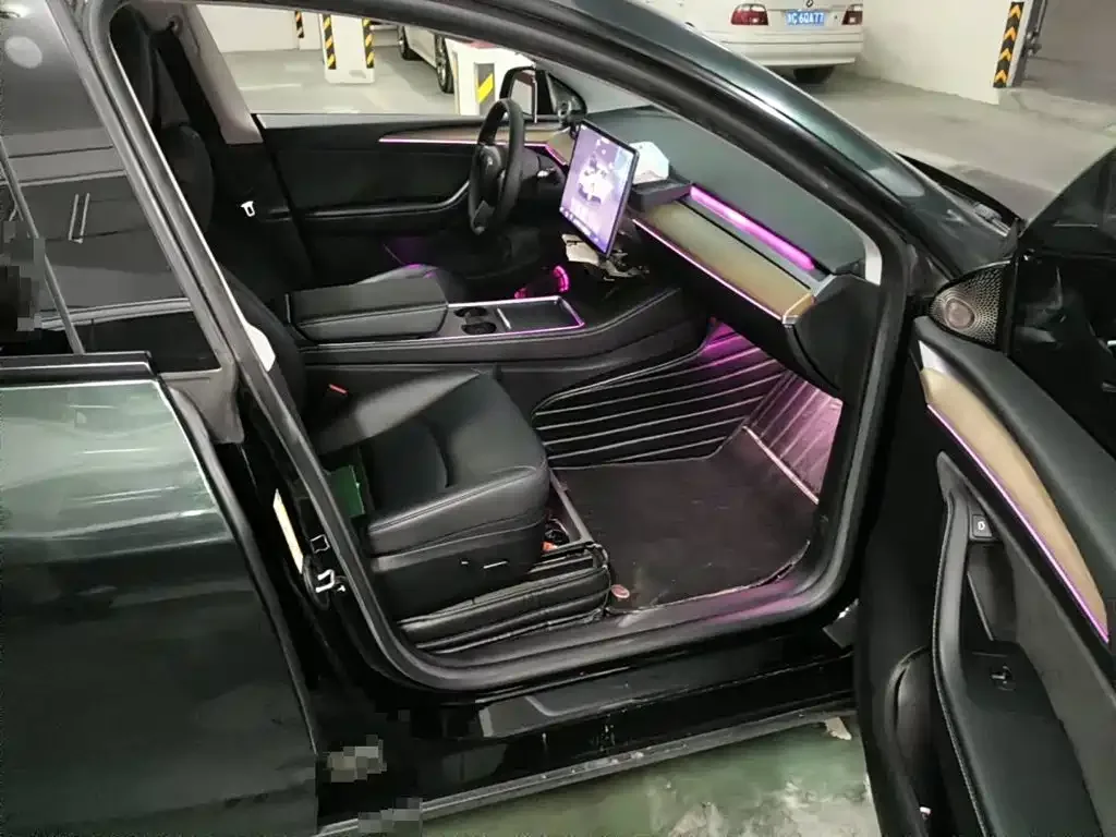 Tesla Model Y 2022 Facelift Rear-Wheel Drive Version — Фото автомобиля 12