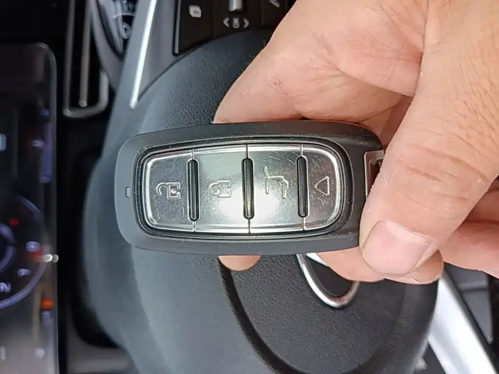 Hyundai Elantra 2021 1.5L CVT GLX Elite Edition — Фото автомобиля 8