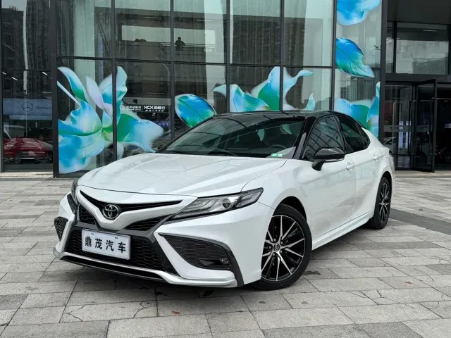 Фотография автомобиля — Toyota Camry