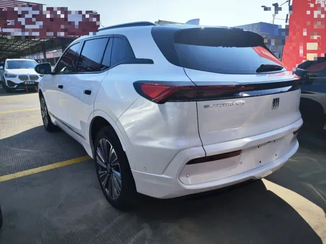 Buick E5 — Фото автомобиля 4