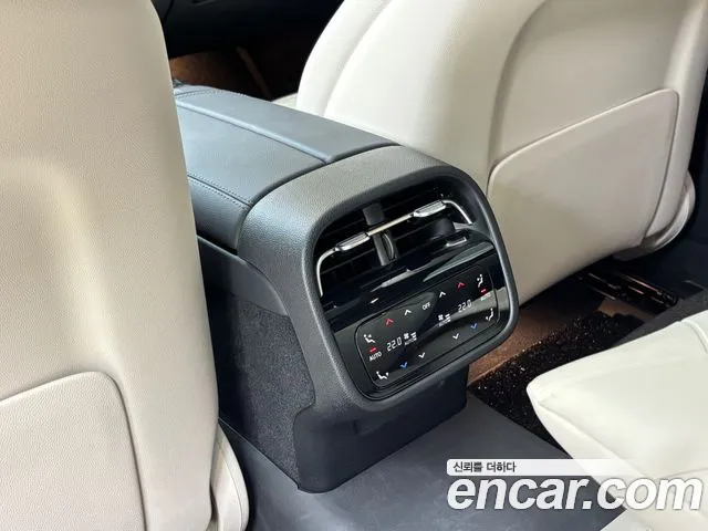 Mercedes-Benz E-Class W214 — Фото автомобиля 11