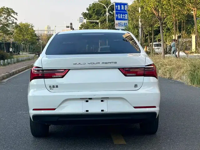 BYD Qin — Фото автомобиля 5