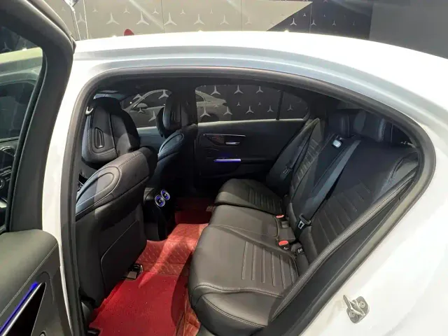 Mercedes-Benz C-Class — Фото автомобиля 15