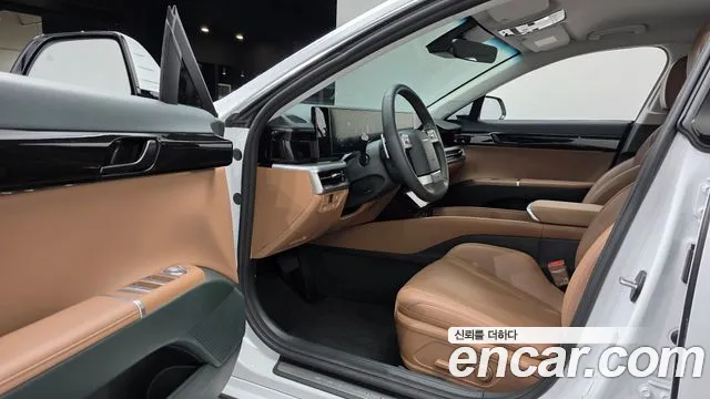 Hyundai Grandeur GN7 — Фото автомобиля 15