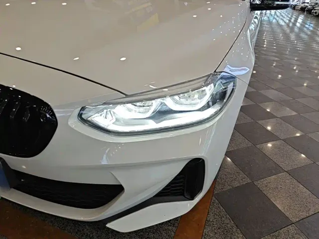 BMW 1 Series — Фото автомобиля 2