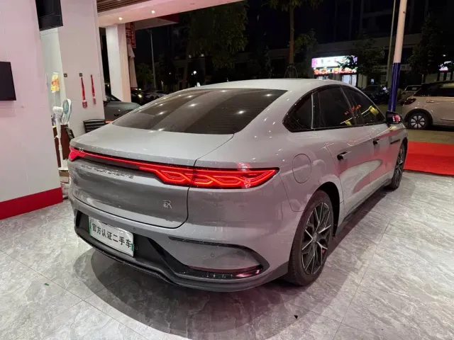 BYD Han — Фото автомобиля 8