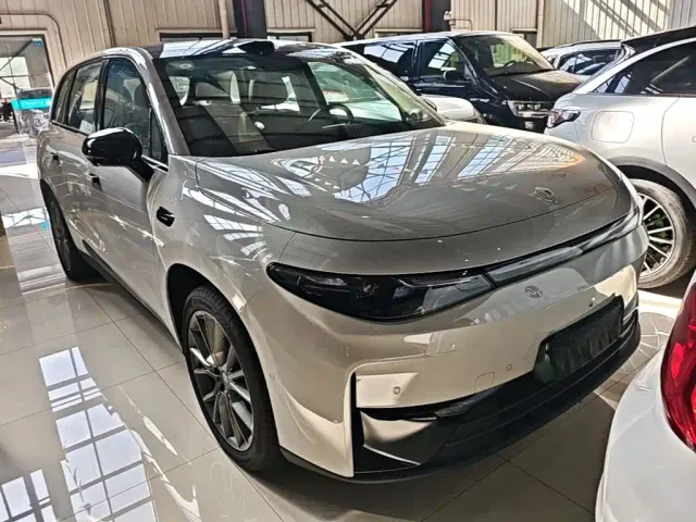 Leapmotor C10 — Фото автомобиля 3
