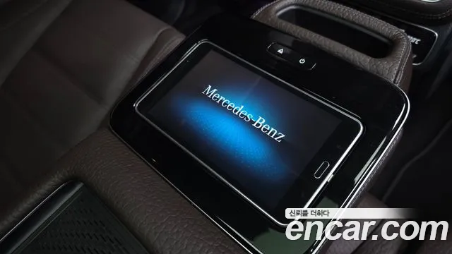 Mercedes-Benz GLS-Class — Фото автомобиля 17