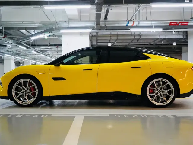 Lotus Emeya — Фото автомобиля 3