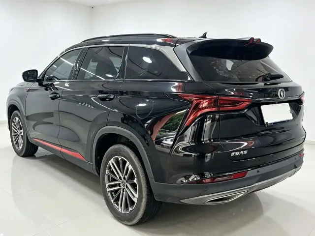Changan CS75 Plus — Фото автомобиля 13