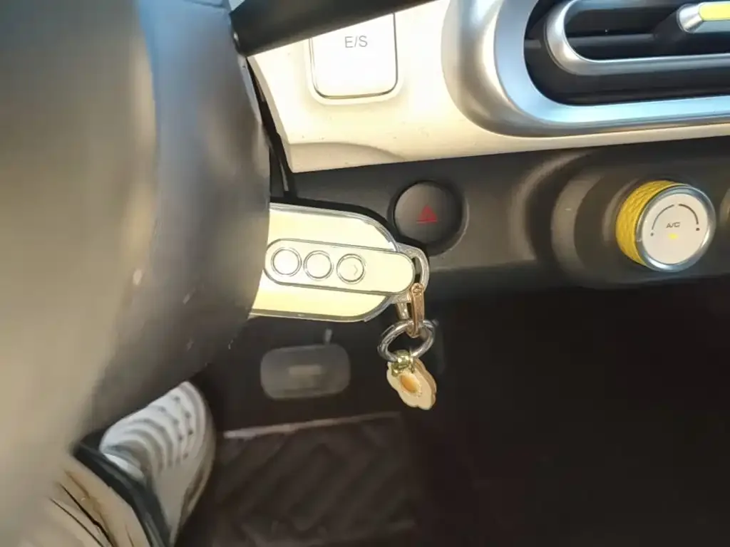 Wuling Motors Hongguang MINIEV 2024 Model 3rd Generation 170km — Фото автомобиля 8