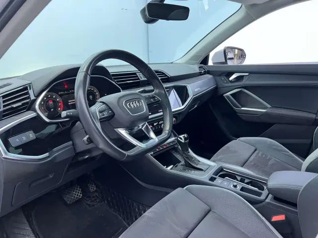 Audi Q3 — Фото автомобиля 8