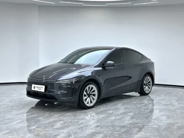 Фотография автомобиля — Tesla Model Y