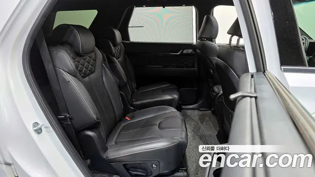 Hyundai Palisade Palisade Дизель 2.2 2WD — Фото автомобиля 12