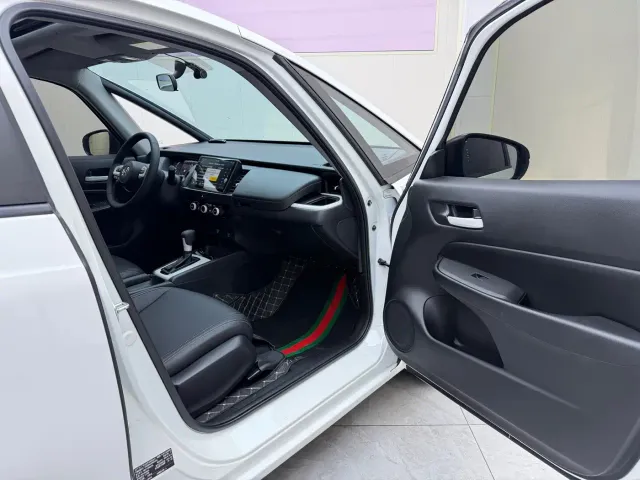 Honda Fit — Фото автомобиля 20